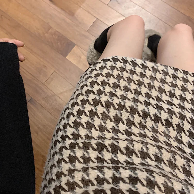 Trendy Houndstooth Plaid Mini Skirt